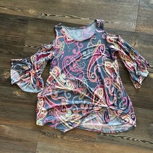 Womens dress shirt- size large.  Excellent condition